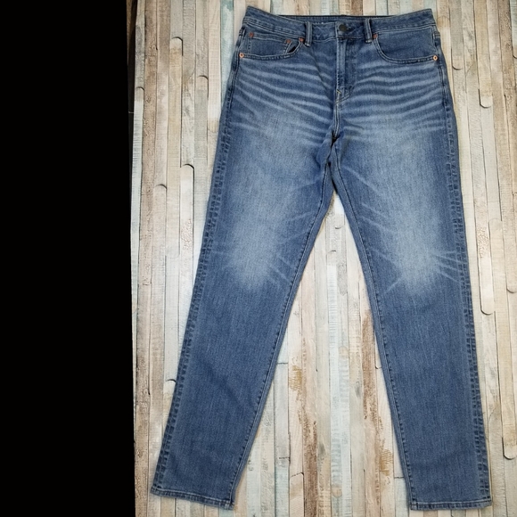 American Eagle Athletic Fit Jeans - Picture 3 of 9